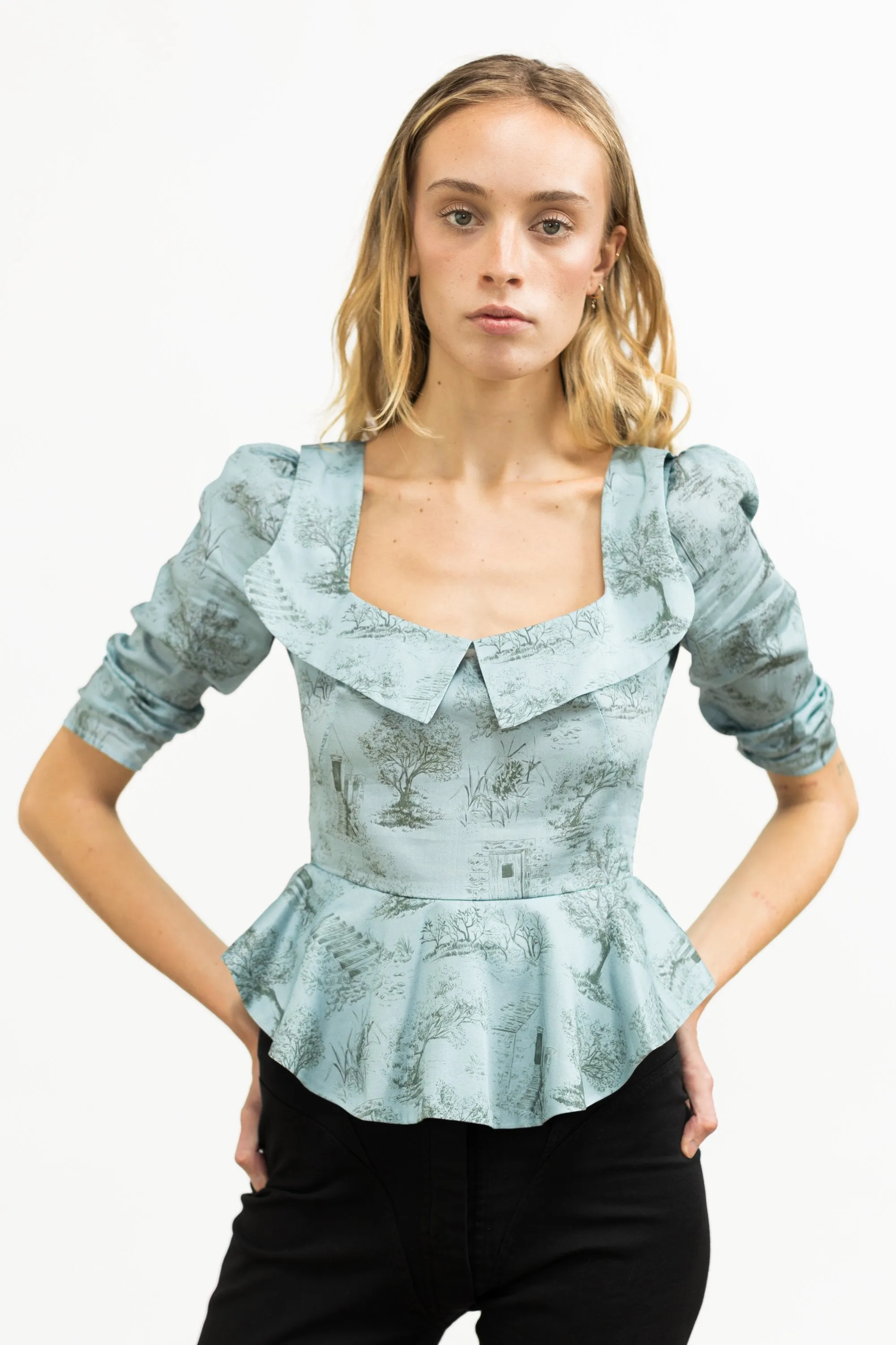 Mari Top / Cottage Blue   Pewter Green Cotton Toile