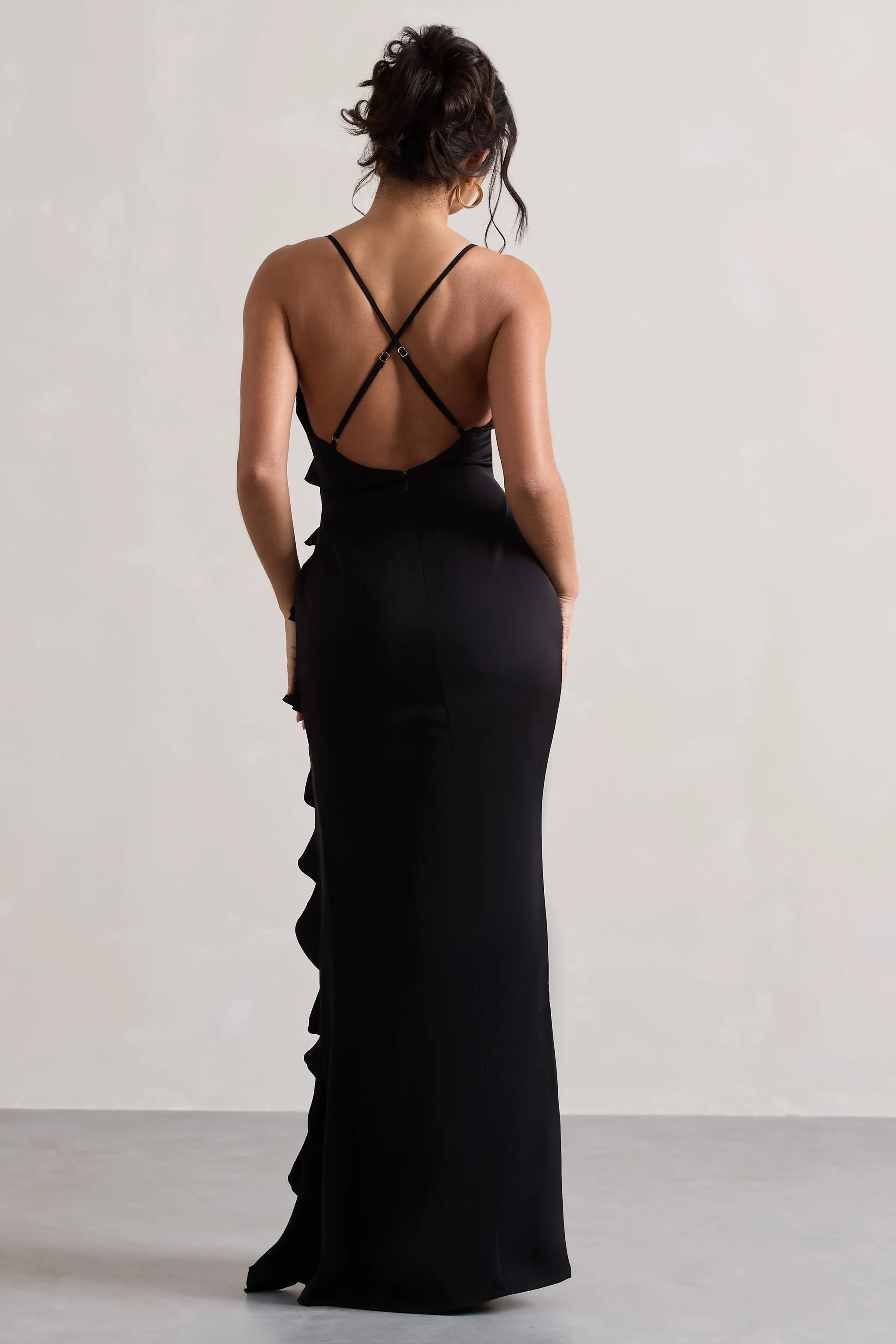 Run The World | Black Sweetheart Neckline Ruffle Maxi Dress